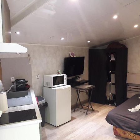 Гостевой дом Chalet Type Studio De Charme Avec Jacuzzi Touet-de-l'Escarene Экстерьер фото