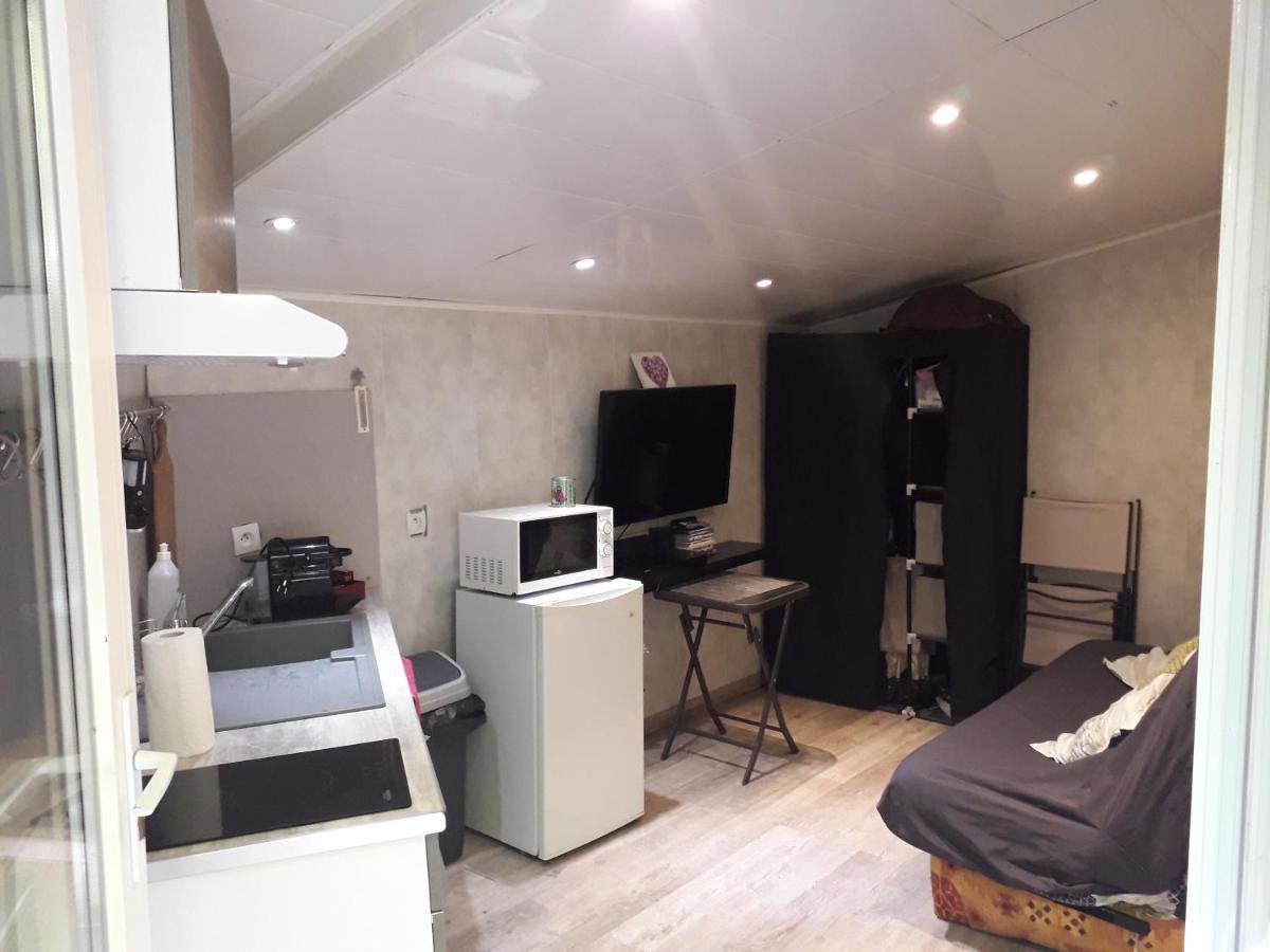 Гостевой дом Chalet Type Studio De Charme Avec Jacuzzi Touet-de-l'Escarene Экстерьер фото